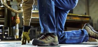 what is the difference between safety toe and steel toe