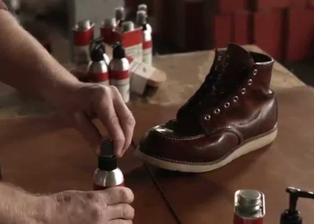 oiling work boots