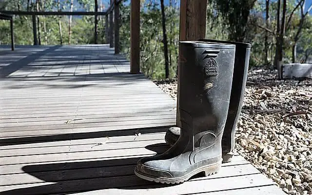 place the adhesive patch and boot ready to wear