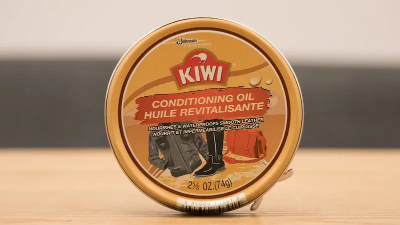 kiwi-conditioning-oil-jar