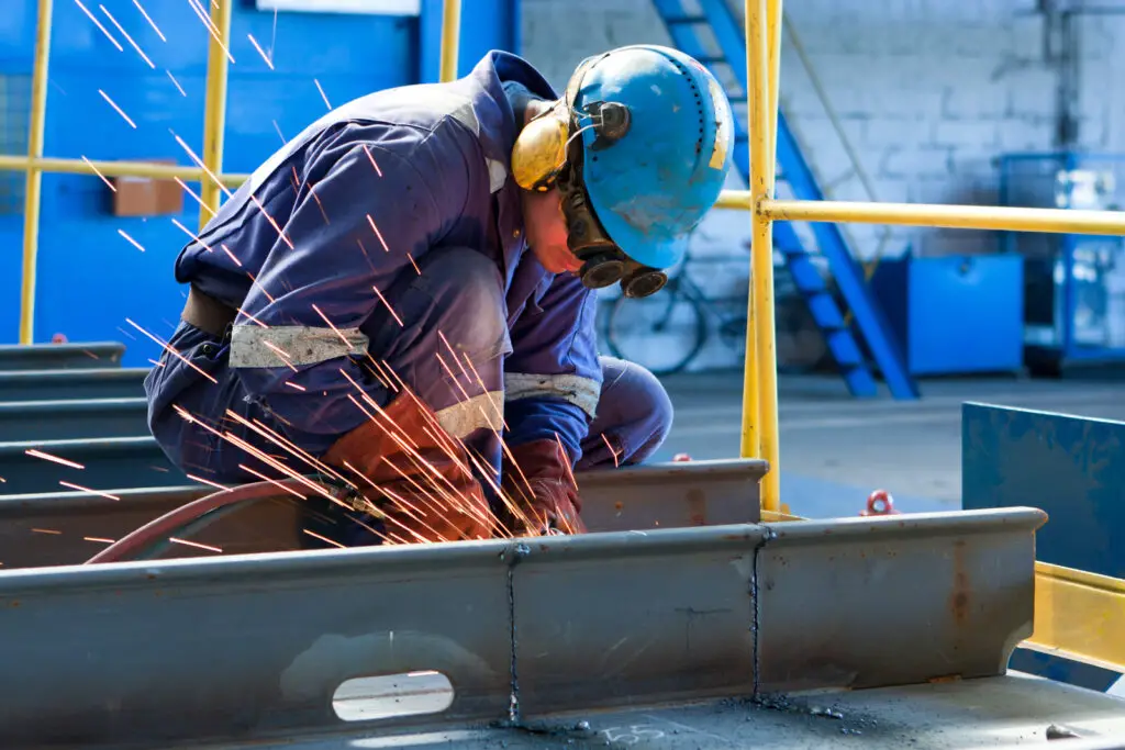 Do Welders Wear Special Glass Goggles While Working