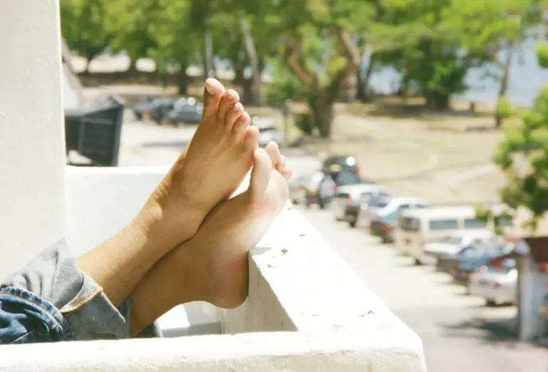 running shoes that keep your feet cool