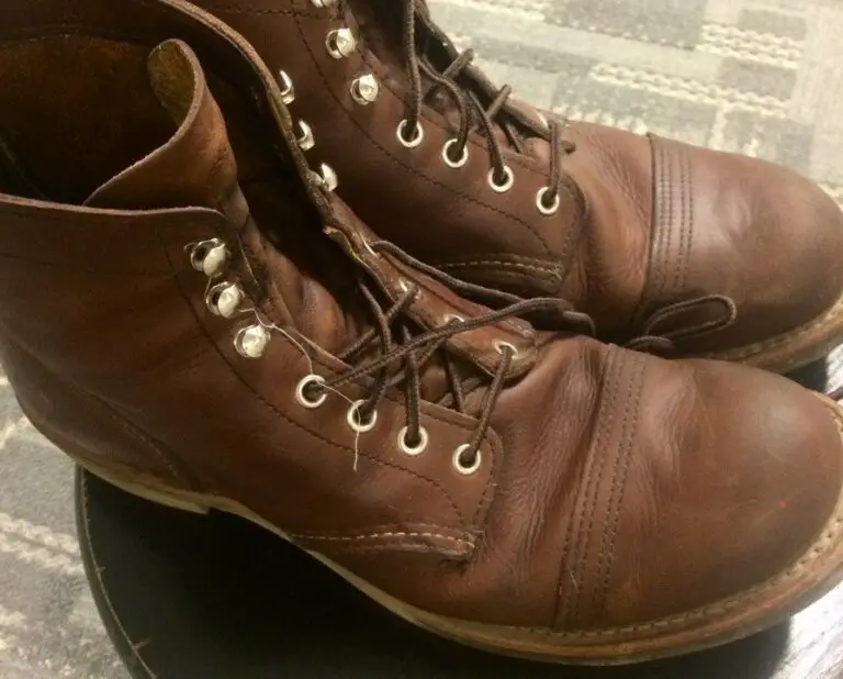where should boots crease