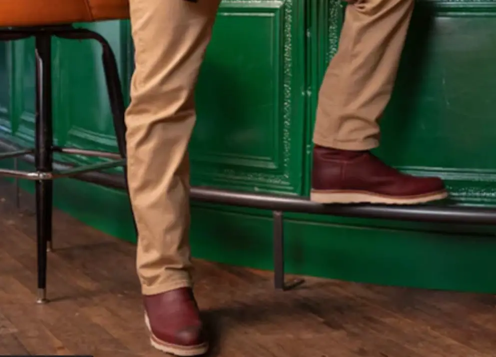Are Cowboy Boots Ok to Wear With Khakis? Work Gearz
